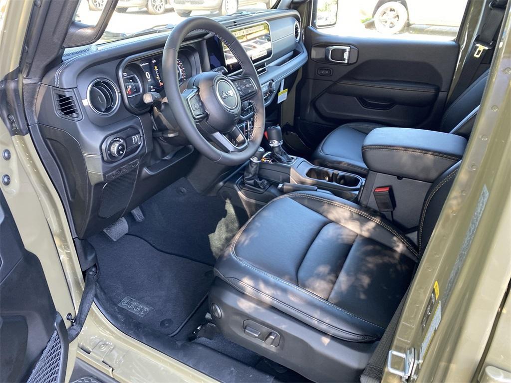 new 2025 Jeep Gladiator car, priced at $43,500