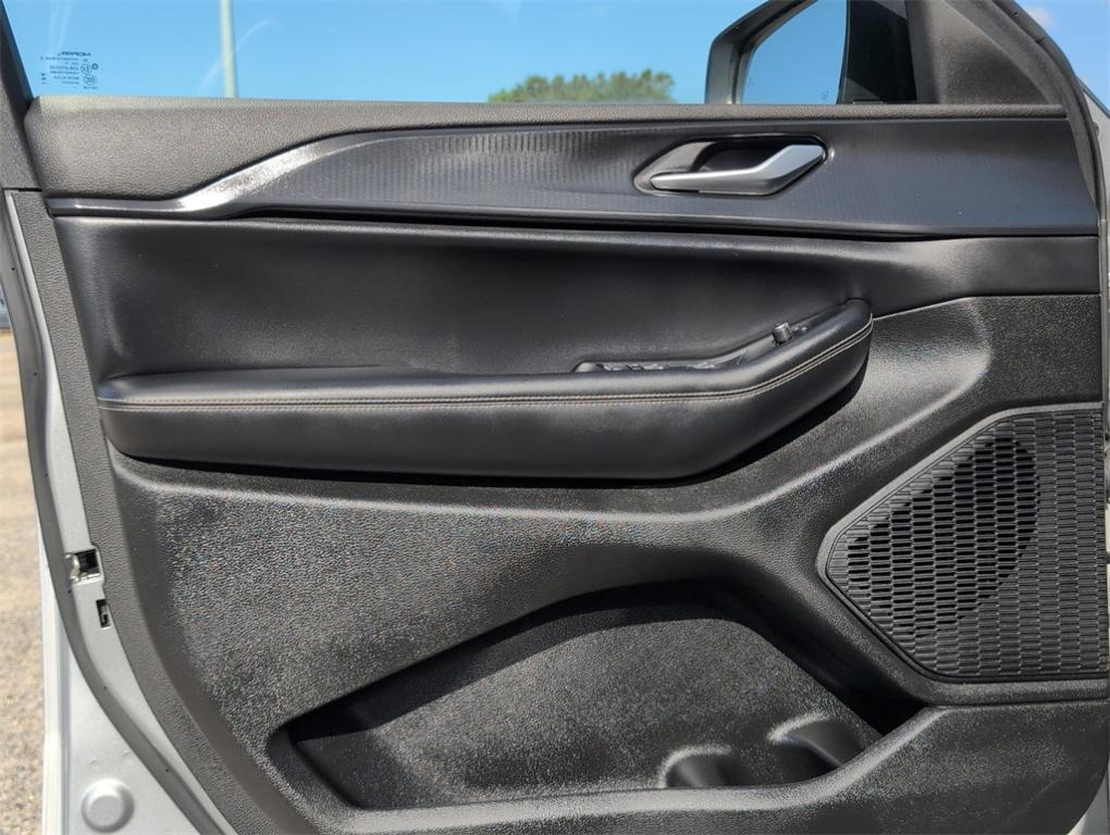 used 2023 Jeep Grand Cherokee L car, priced at $24,907