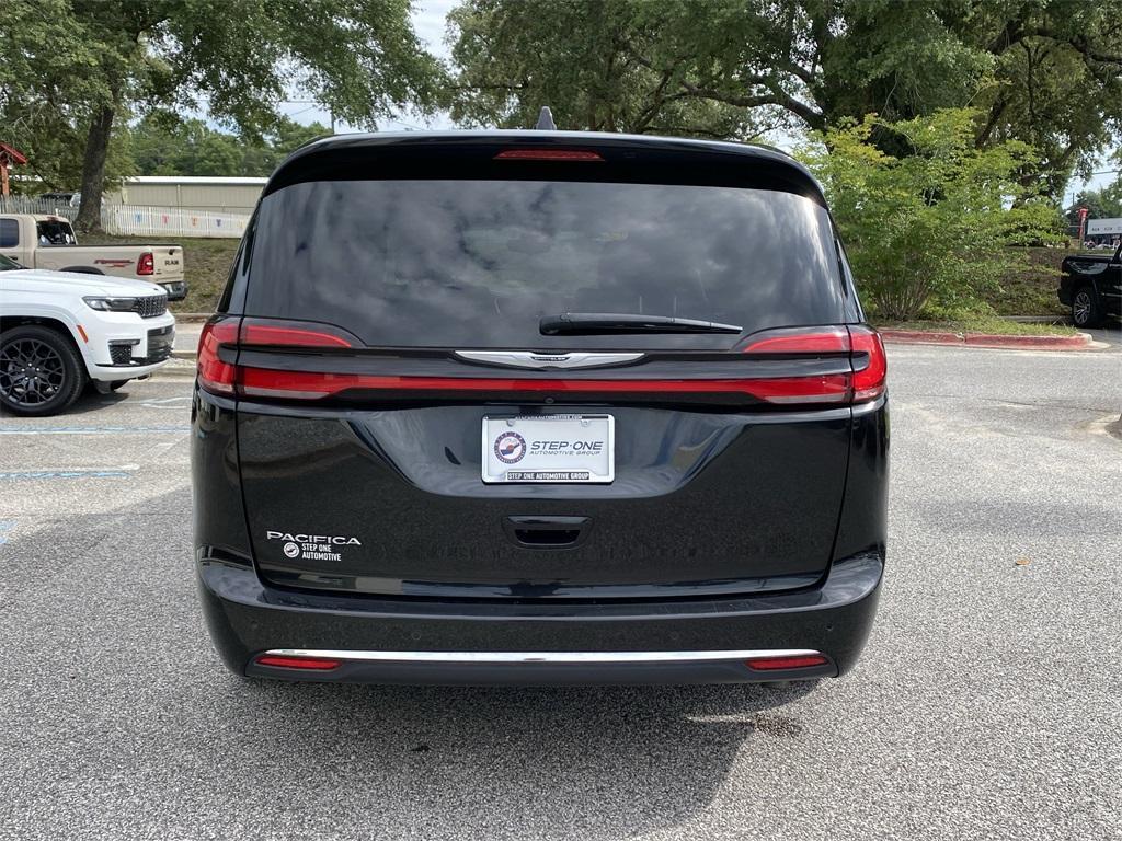 used 2023 Chrysler Pacifica car, priced at $23,424