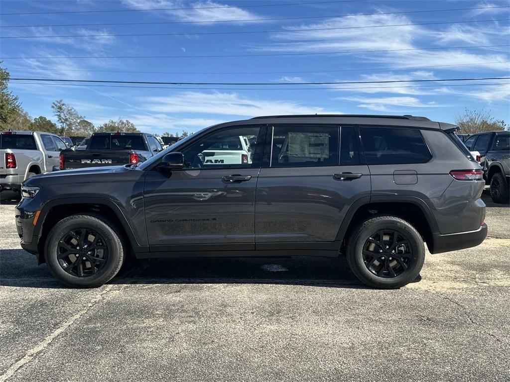 new 2025 Jeep Grand Cherokee L car, priced at $43,030