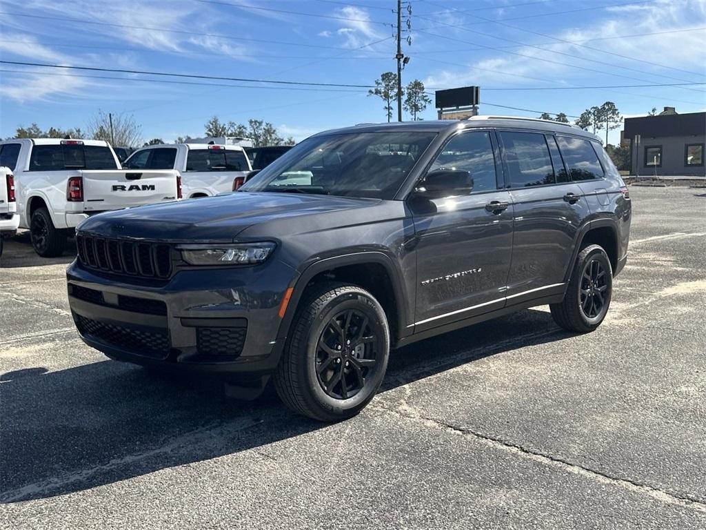 new 2025 Jeep Grand Cherokee L car, priced at $43,030