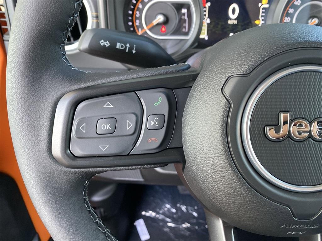 new 2025 Jeep Gladiator car, priced at $45,040