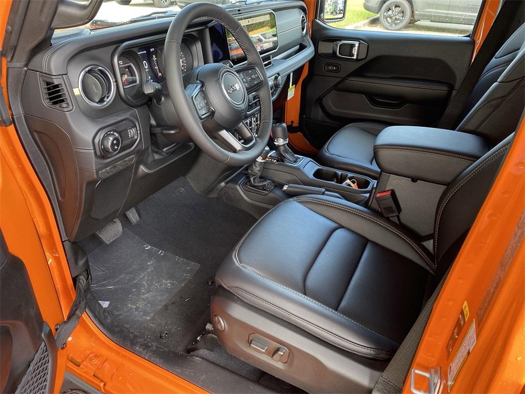 new 2025 Jeep Gladiator car, priced at $45,040