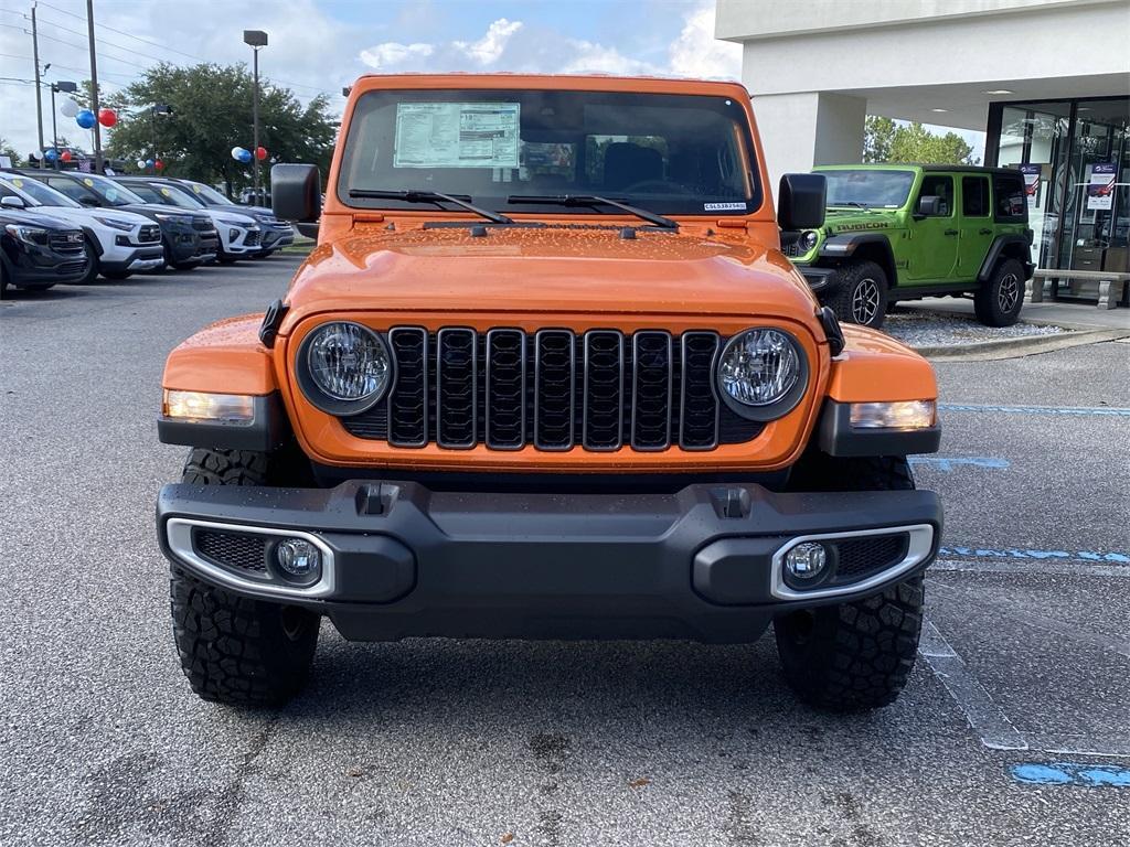 new 2025 Jeep Gladiator car, priced at $45,040