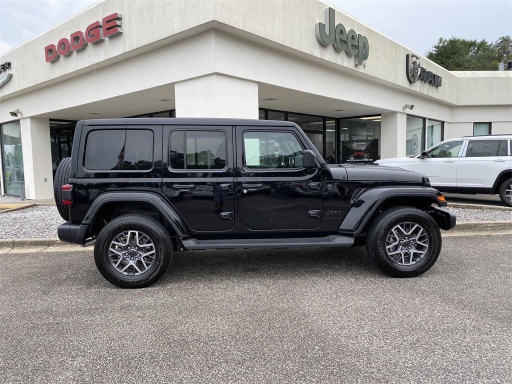 new 2025 Jeep Wrangler car, priced at $55,455