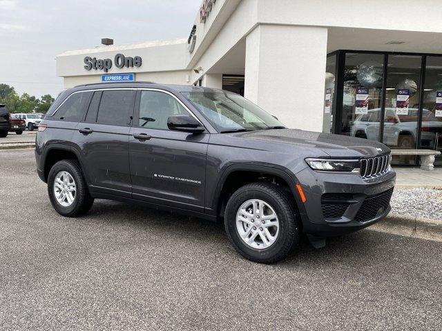 new 2025 Jeep Grand Cherokee car, priced at $36,198