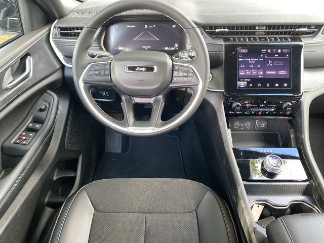 new 2025 Jeep Grand Cherokee car, priced at $42,135