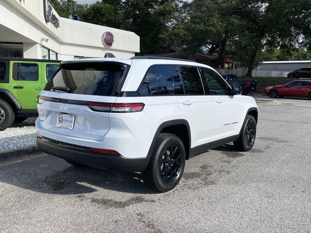 new 2025 Jeep Grand Cherokee car, priced at $42,135