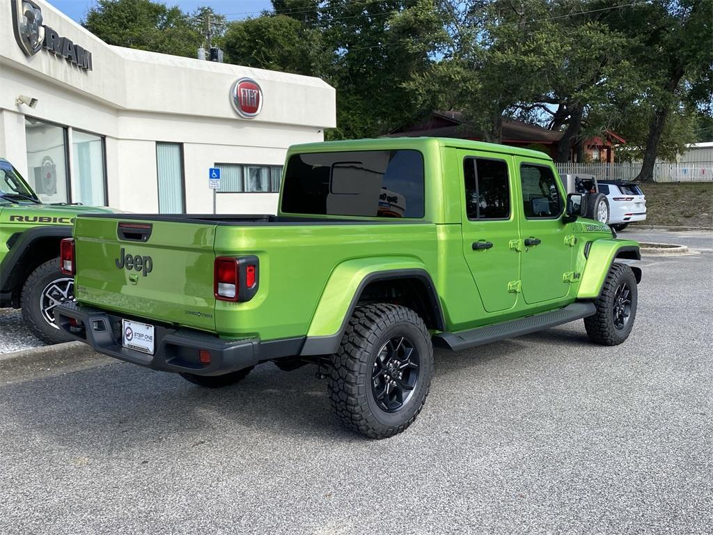 new 2025 Jeep Gladiator car, priced at $44,540