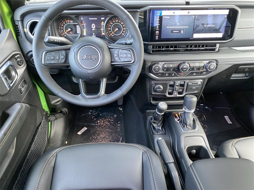 new 2025 Jeep Gladiator car, priced at $44,540