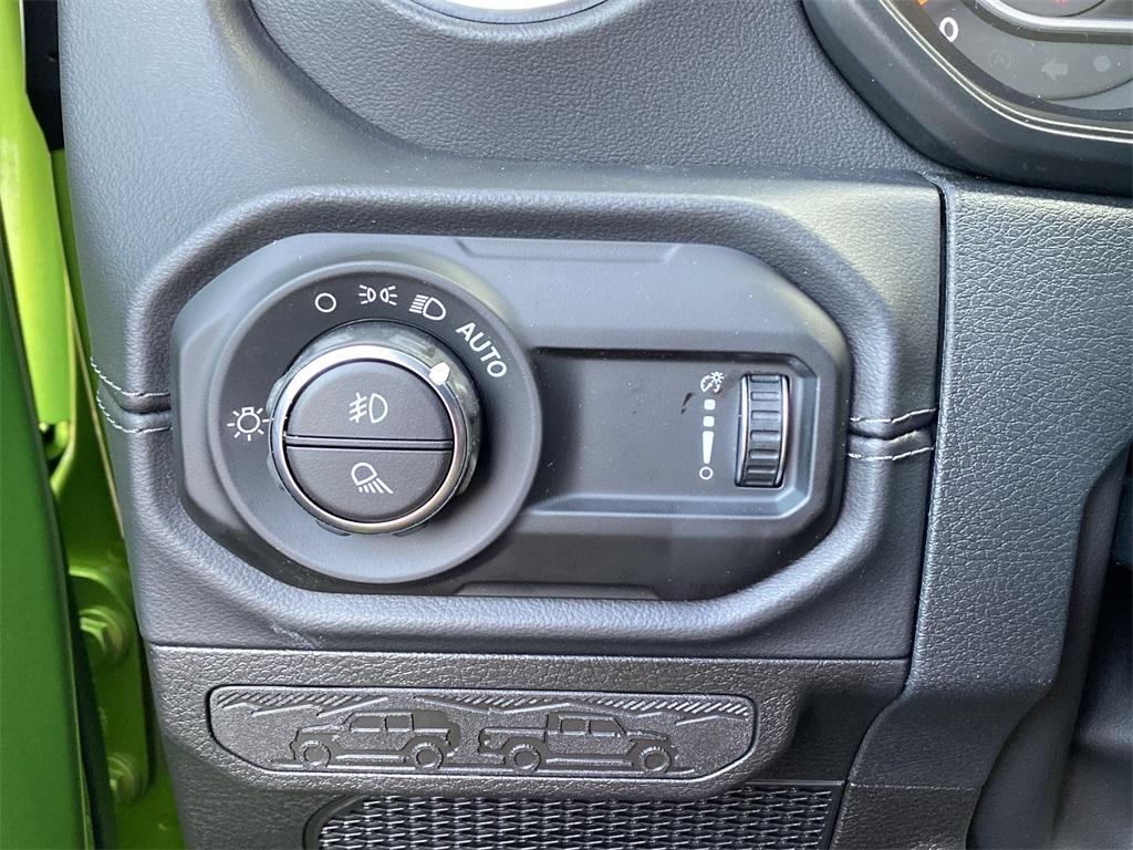 new 2025 Jeep Gladiator car, priced at $44,540