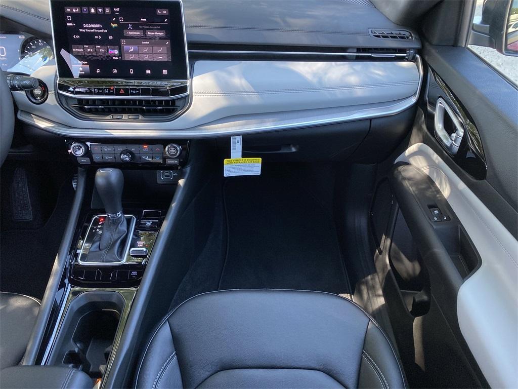 new 2025 Jeep Compass car, priced at $30,991