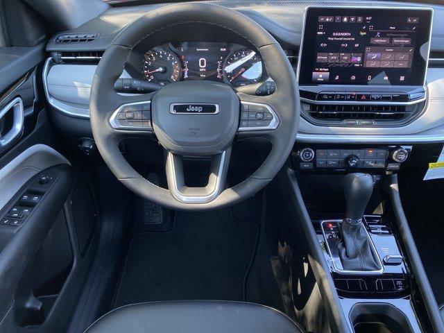 new 2025 Jeep Compass car, priced at $32,085