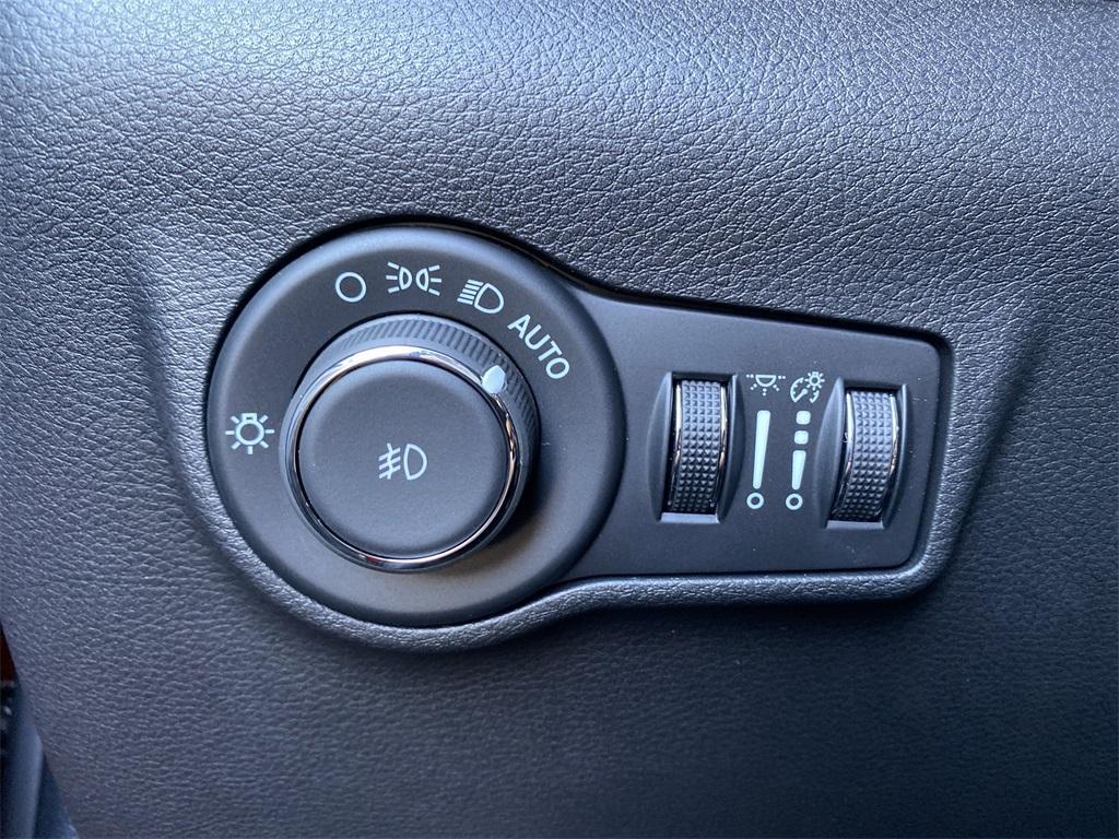 new 2025 Jeep Compass car, priced at $30,991