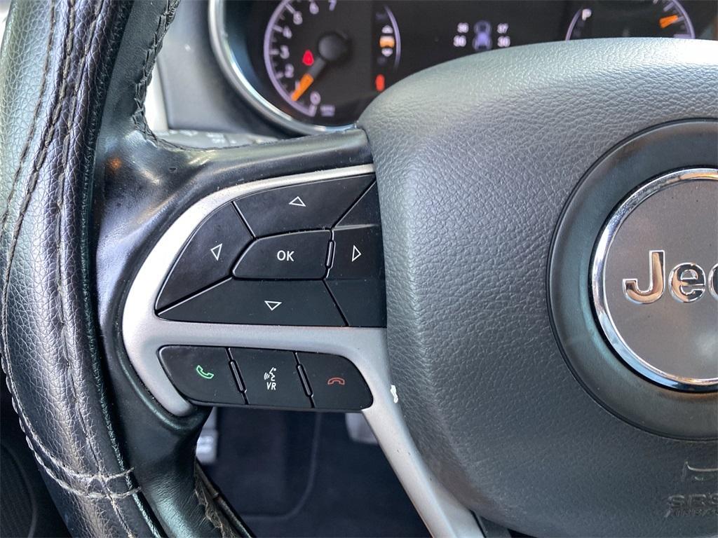 used 2020 Jeep Grand Cherokee car, priced at $18,981