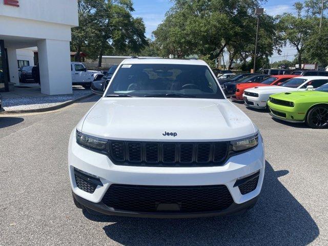 new 2024 Jeep Grand Cherokee car, priced at $46,703