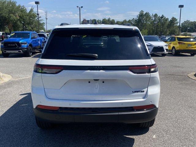 new 2024 Jeep Grand Cherokee car, priced at $46,703