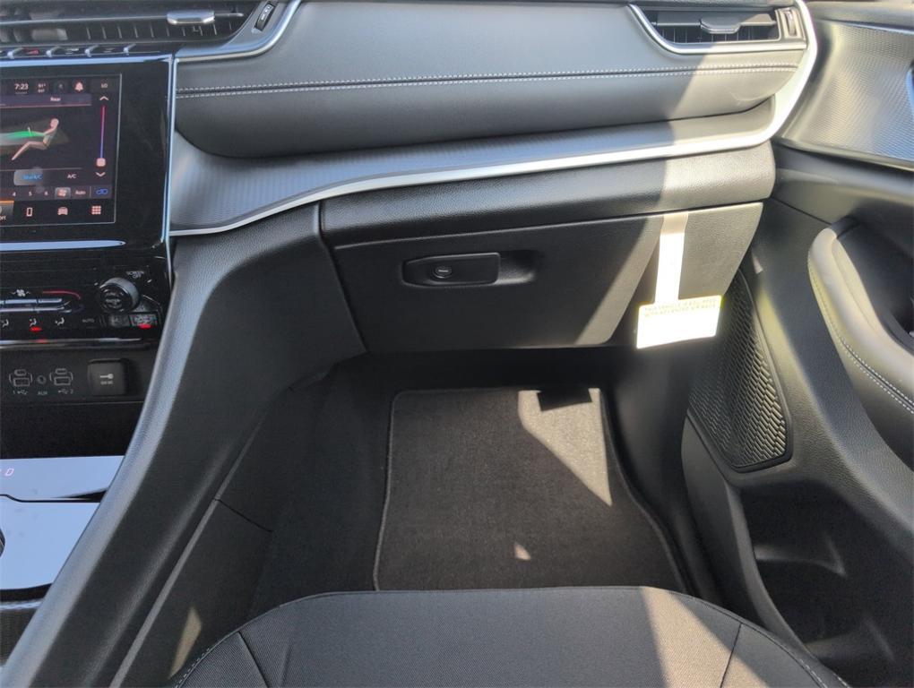 new 2025 Jeep Grand Cherokee L car, priced at $35,453
