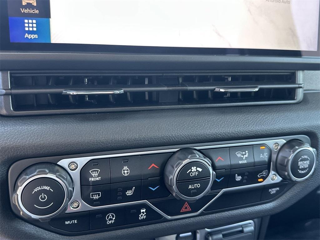 new 2025 Jeep Wrangler car, priced at $47,593