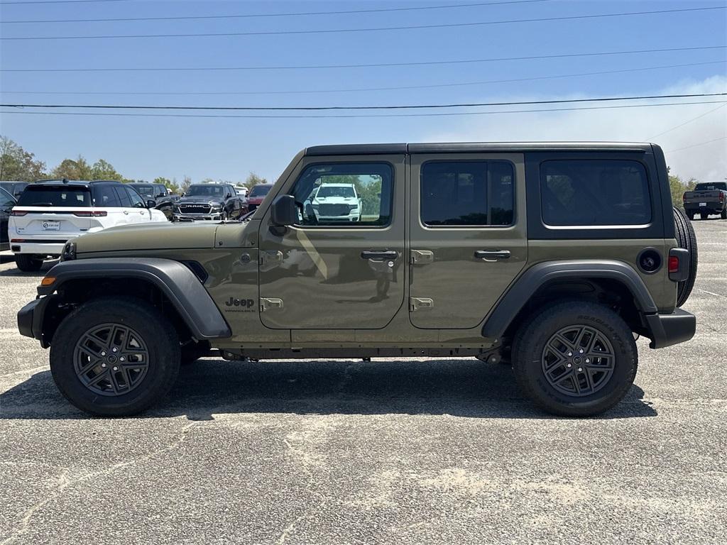 new 2025 Jeep Wrangler car, priced at $47,593