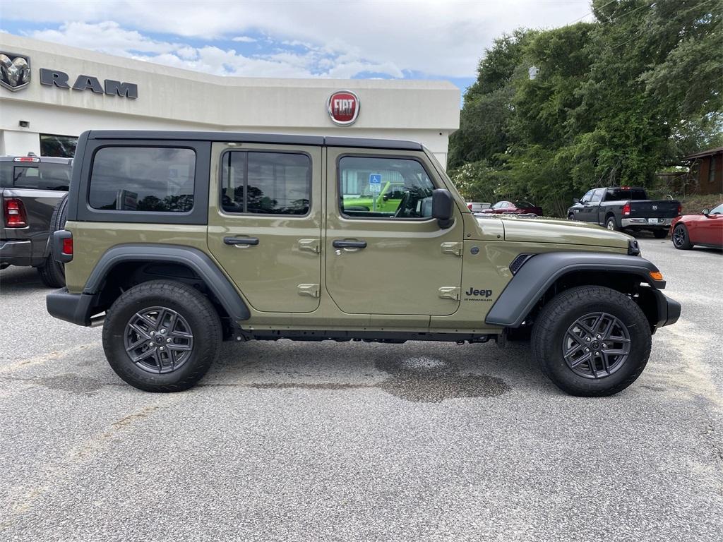 new 2025 Jeep Wrangler car, priced at $44,589
