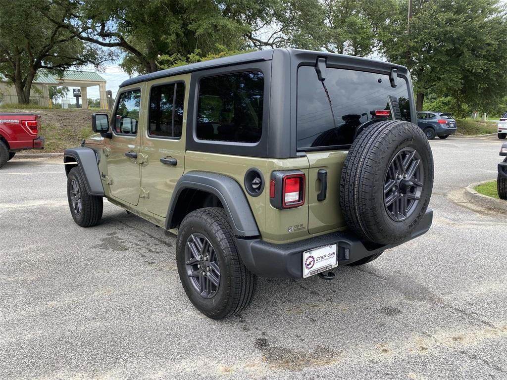 new 2025 Jeep Wrangler car, priced at $44,589