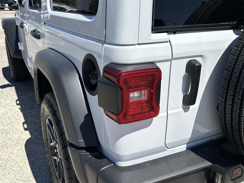 new 2025 Jeep Wrangler car, priced at $49,025