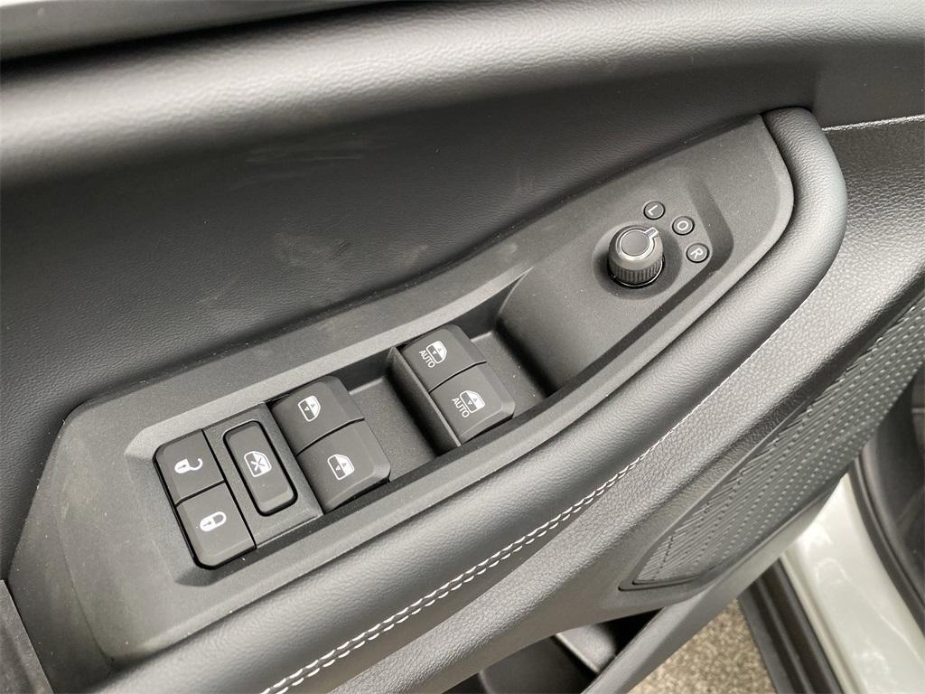 new 2025 Jeep Grand Cherokee car, priced at $36,404