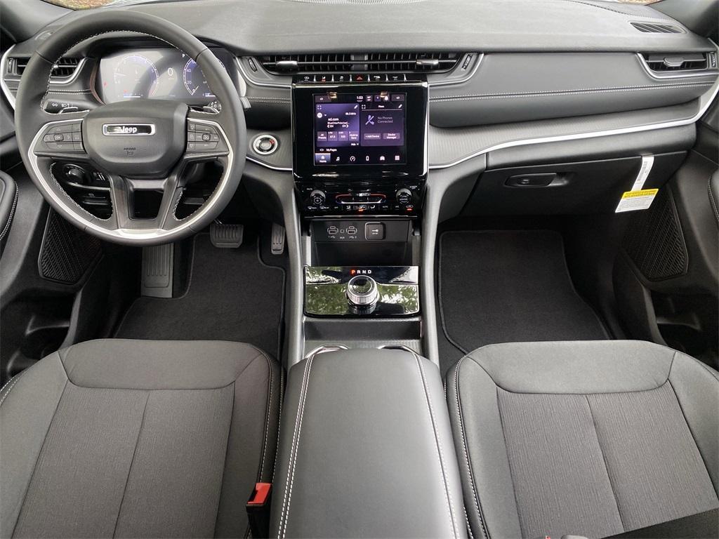 new 2025 Jeep Grand Cherokee car, priced at $36,404