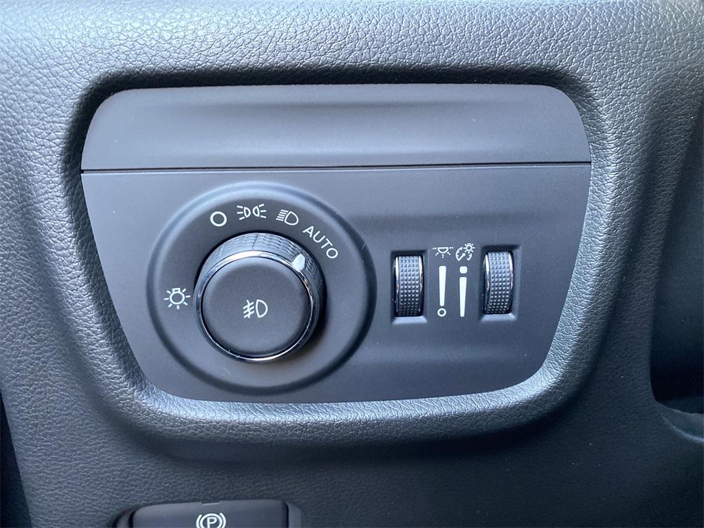 new 2025 Jeep Grand Cherokee L car, priced at $50,622
