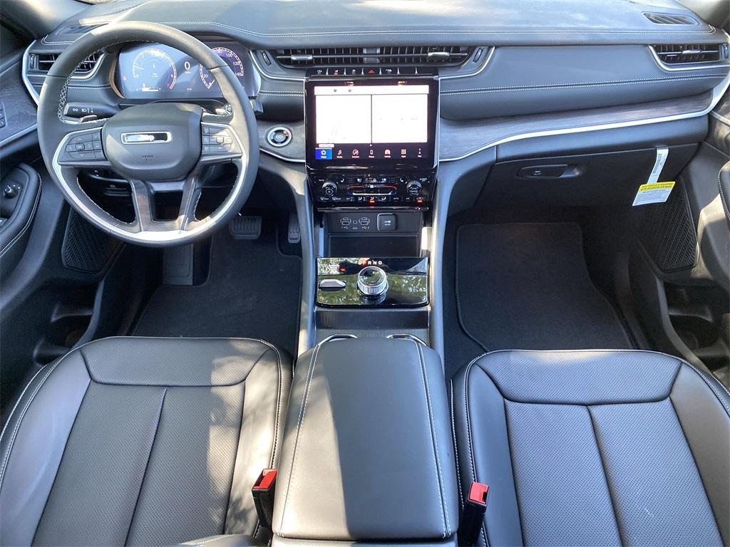 new 2025 Jeep Grand Cherokee L car, priced at $50,622