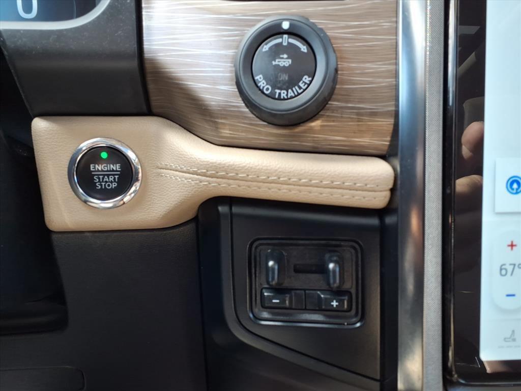 used 2024 Ford Expedition car, priced at $57,998