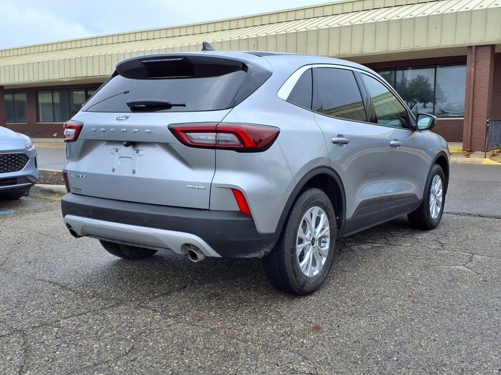 used 2023 Ford Escape car, priced at $24,998
