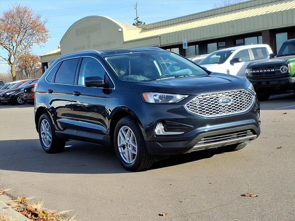 used 2024 Ford Edge car, priced at $28,498