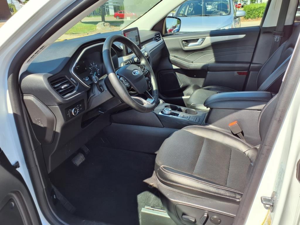 used 2022 Ford Escape car, priced at $19,998