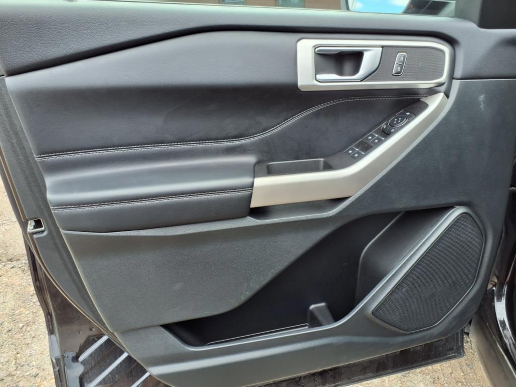 used 2023 Ford Explorer car, priced at $33,998