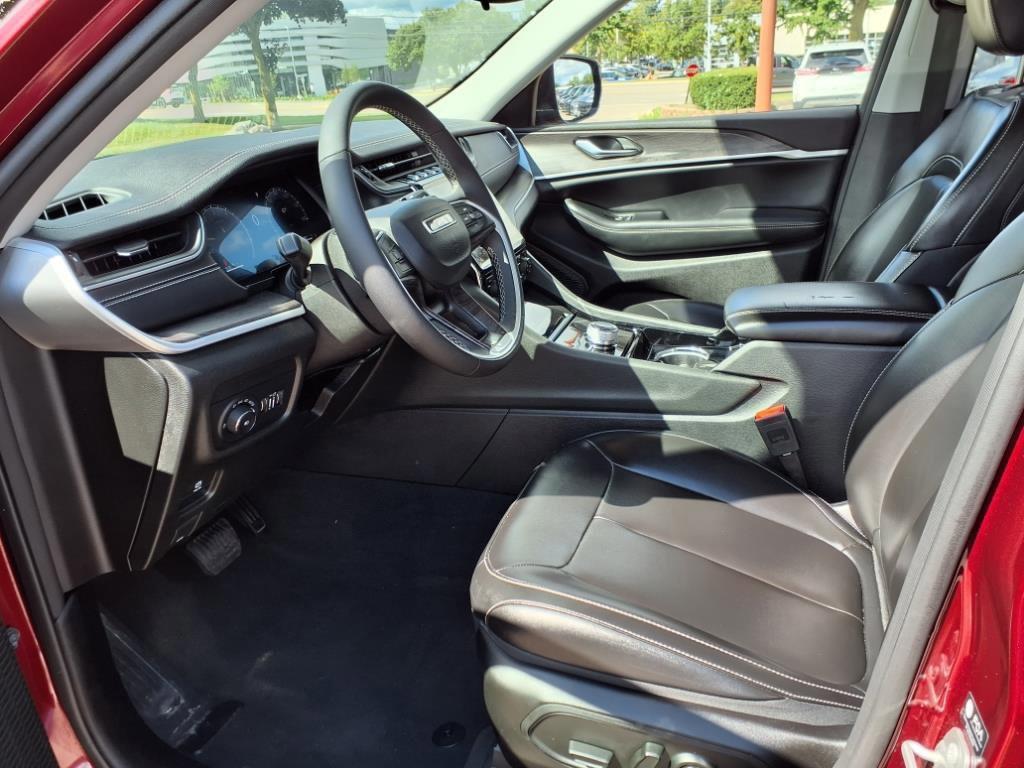 used 2023 Jeep Grand Cherokee car, priced at $29,449