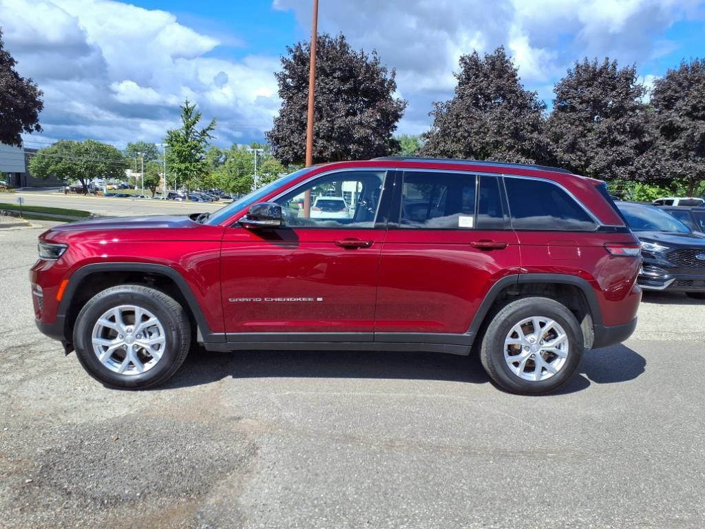 used 2023 Jeep Grand Cherokee car, priced at $29,449