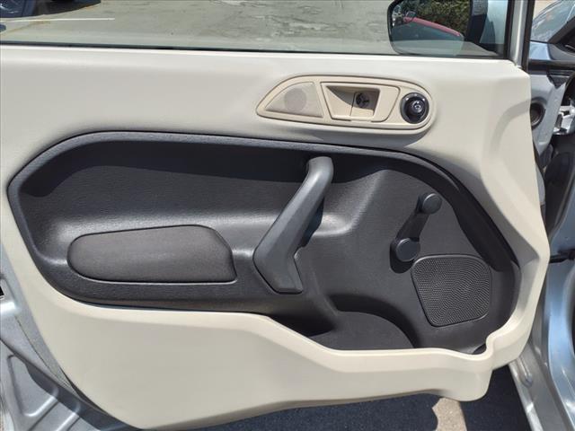 used 2013 Ford Fiesta car