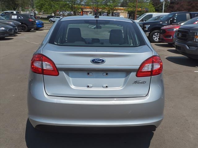 used 2013 Ford Fiesta car