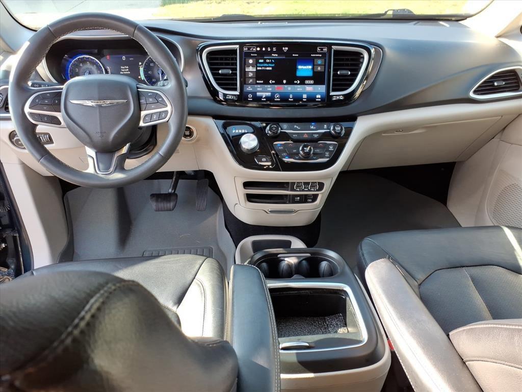 used 2022 Chrysler Pacifica car, priced at $20,998