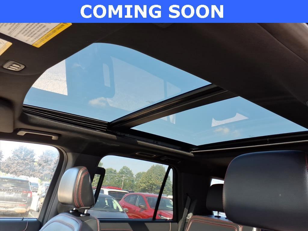 used 2023 Ford Expedition car, priced at $56,998