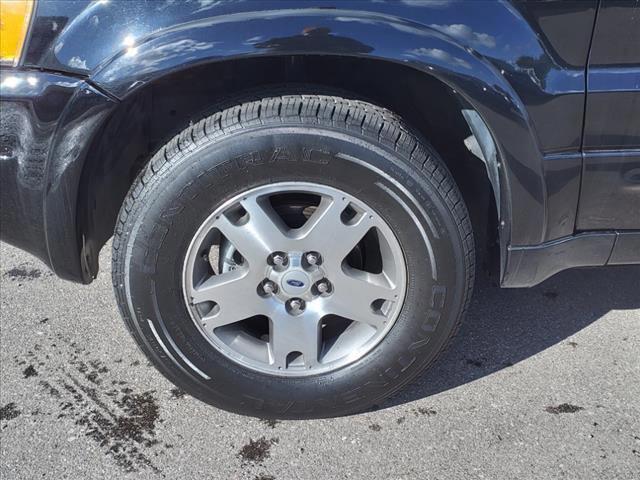 used 2004 Ford Escape car, priced at $4,998