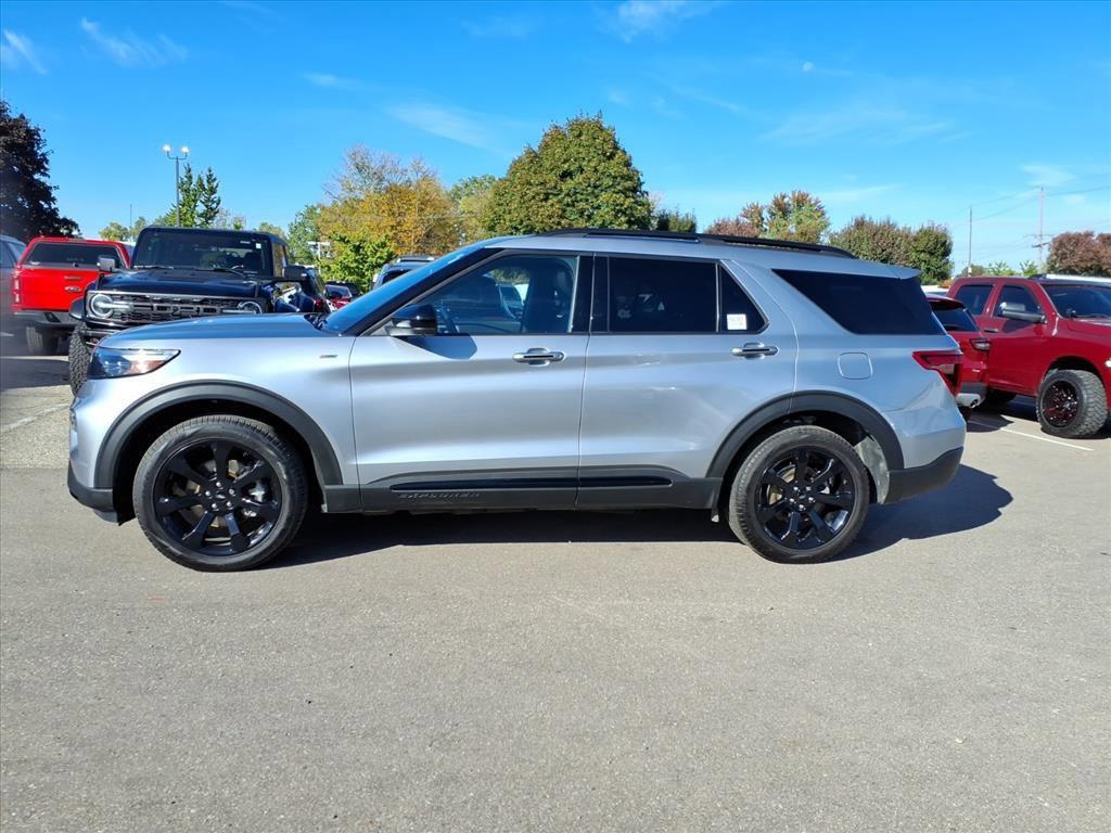 used 2023 Ford Explorer car, priced at $36,998
