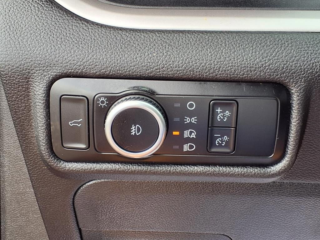 used 2023 Ford Explorer car, priced at $27,998