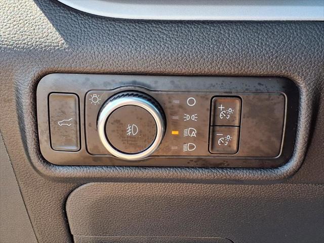 used 2023 Ford Explorer car, priced at $33,998
