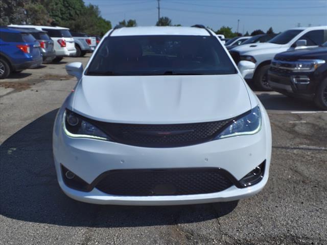 used 2020 Chrysler Pacifica Hybrid car, priced at $29,999