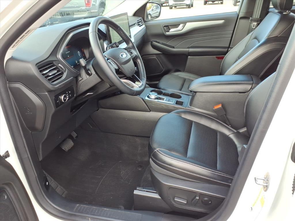 used 2023 Ford Escape car, priced at $27,998