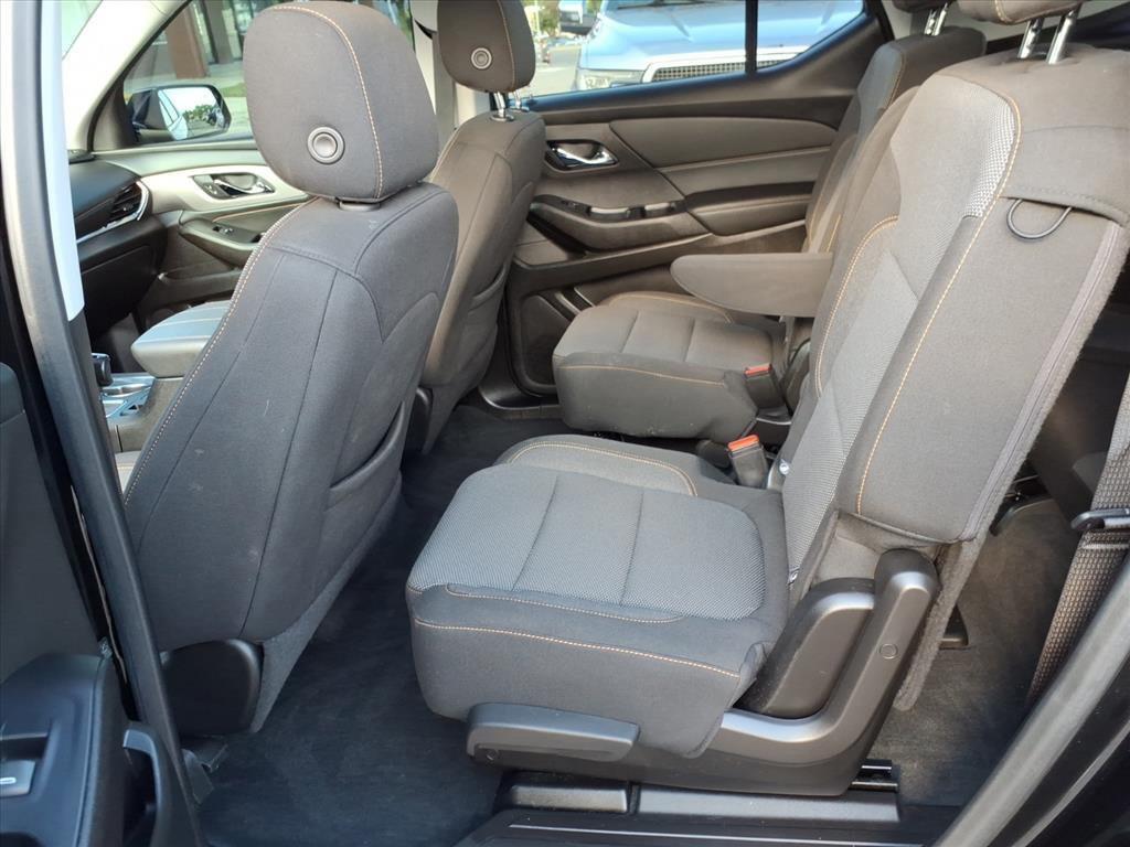 used 2020 Chevrolet Traverse car, priced at $22,998