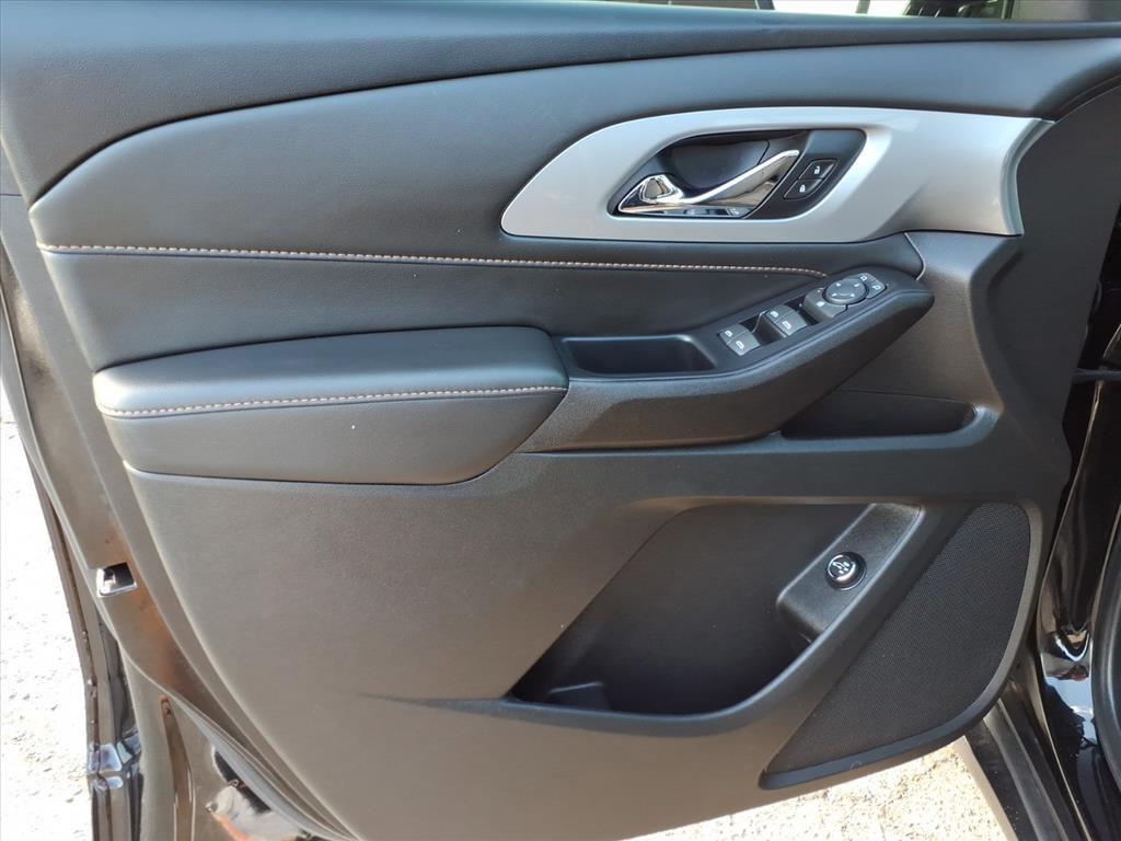 used 2020 Chevrolet Traverse car, priced at $22,998